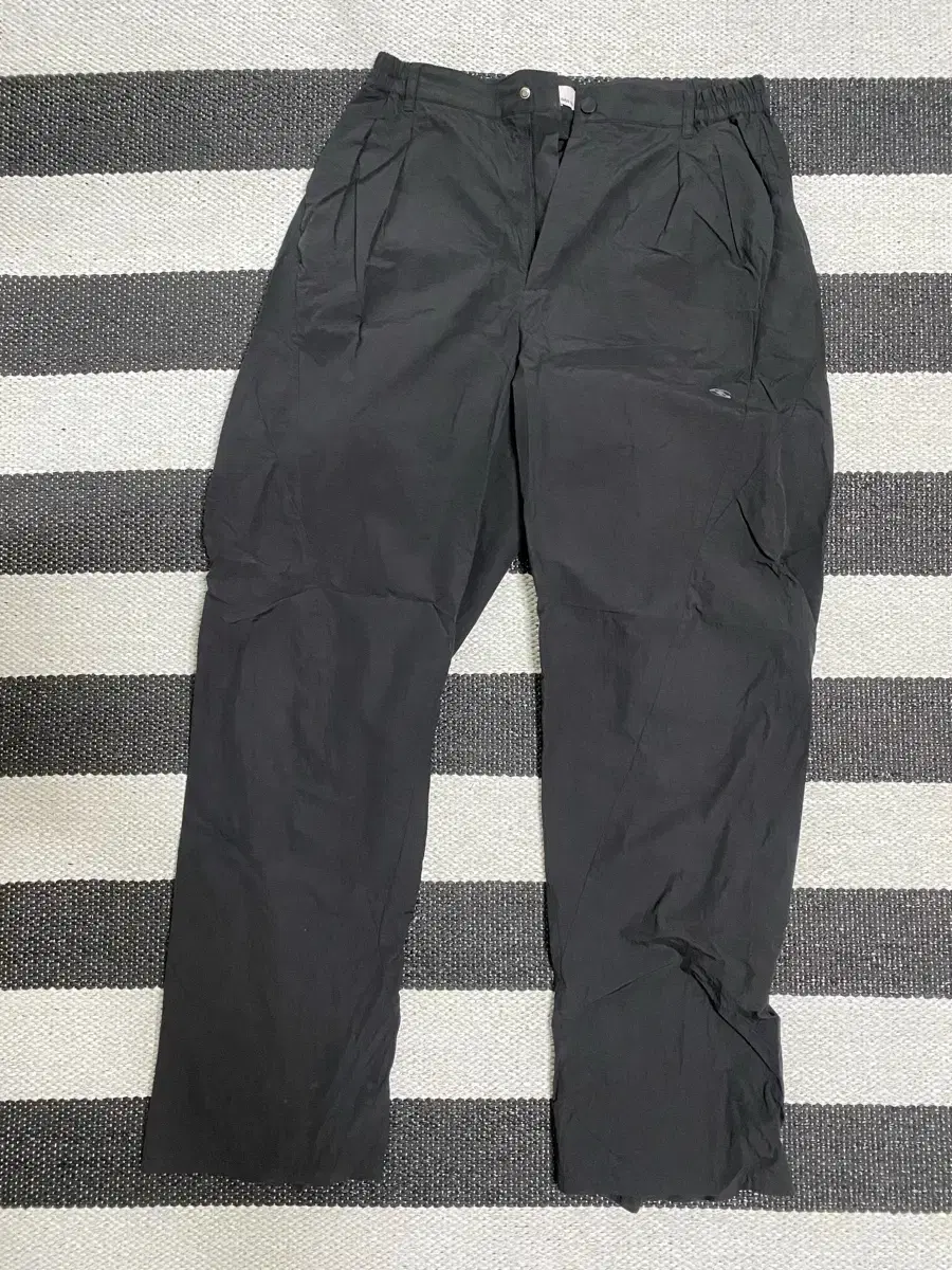 SAN SAN GEAR | 산산기어 Sansan Gear Taped Button Pants [Charcoal
